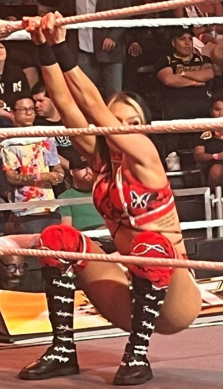 Cora Jade onlyfans nide