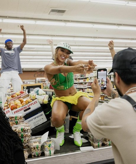 Tinashe only fans photos