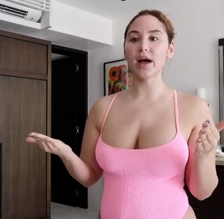 Catherine Mcbroom tits onlyfans