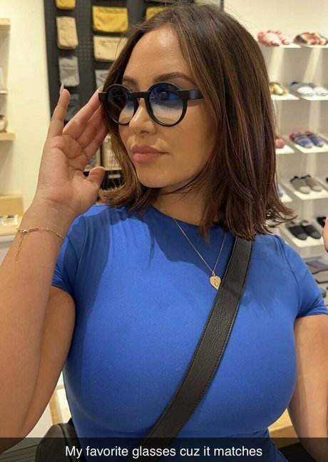 Catherine Mcbroom onlyfans leaked.