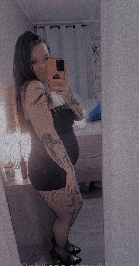 yhbbygrl onlyfans photo