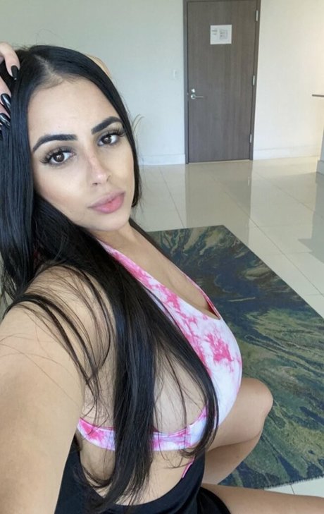 Alexa Attias onlyfans free