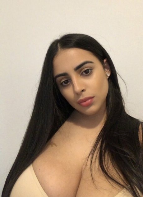 Alexa Attias nude onlyfans