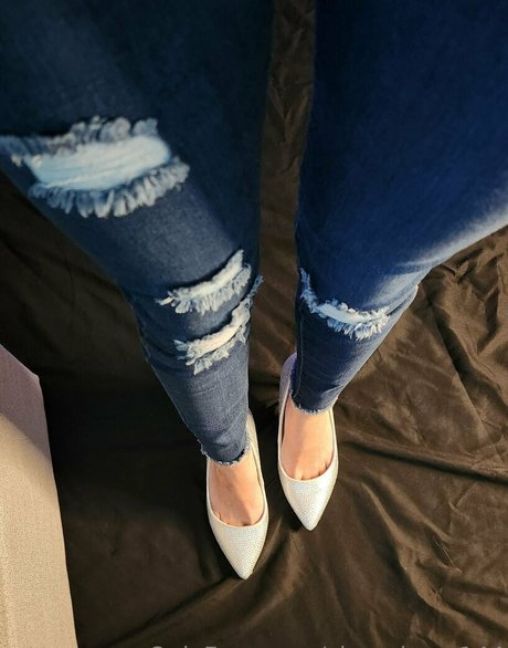 chanelrose144 only fans pictures