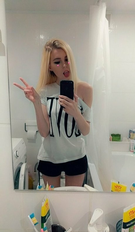 vikneskafree onlyfans leaked pictures