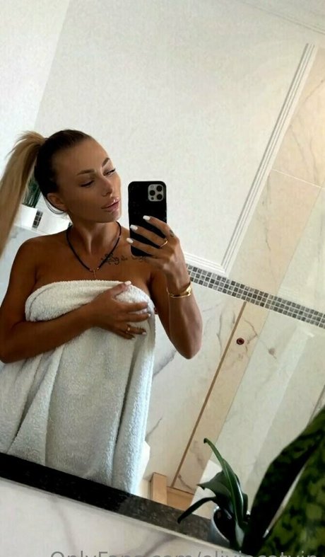 Oliviacatvip onlyfans photos