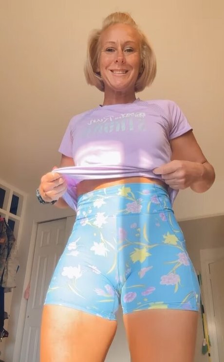 Dina Brown leaked only fans nudes