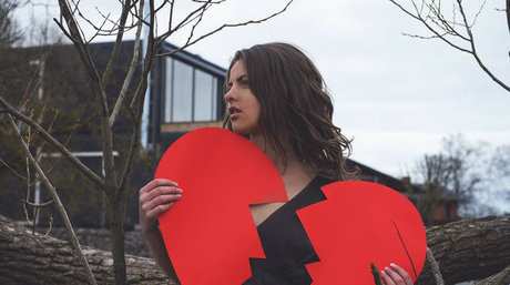 Julia Zu onlyfans model photos