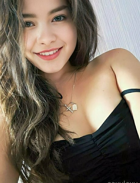 blondiesasha only fans content