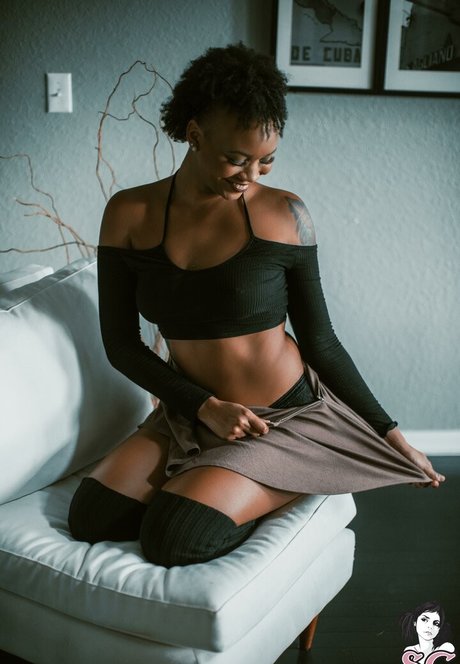 Naomi SG onlyfans tits