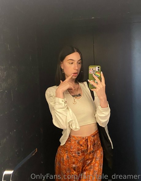 fairytale dreamer Profile pic