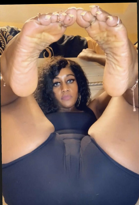 haitian babefeet Profile pic