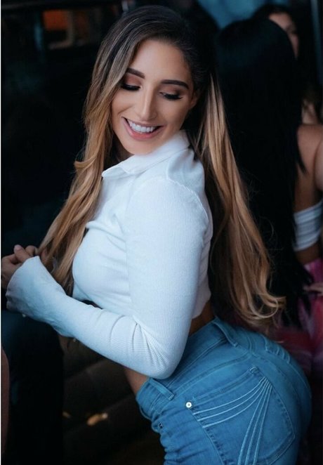 abelladanger on onlyfans