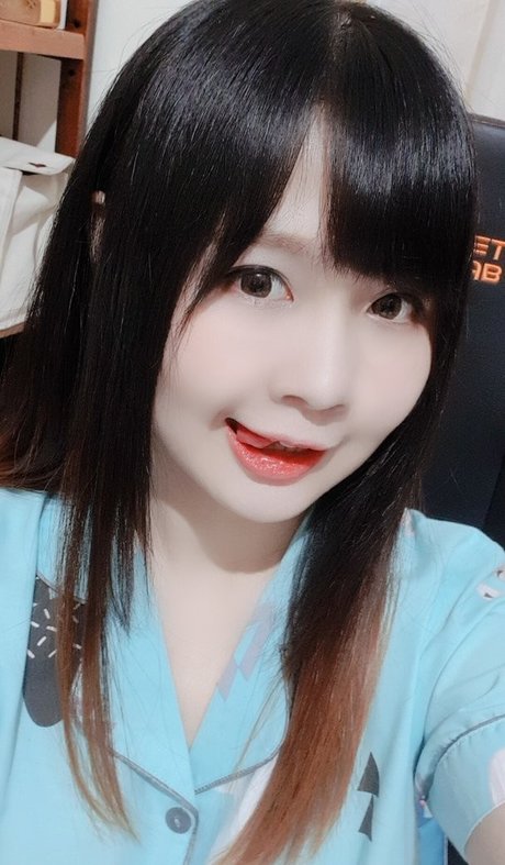 Clarissa Punipun onlyfans model