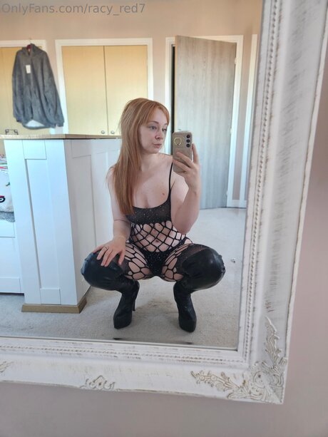 Racy Red7 is on onlyfans
