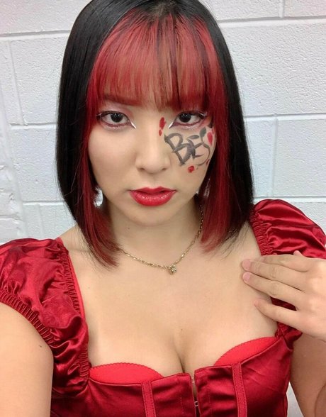 Hikaru Shida onlyfans leaj