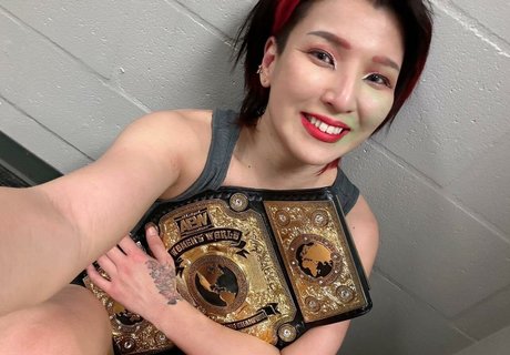 Hikaru Shida onlyfans xxx