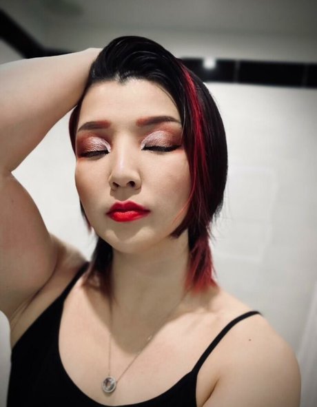 Hikaru Shida onlyfans leak