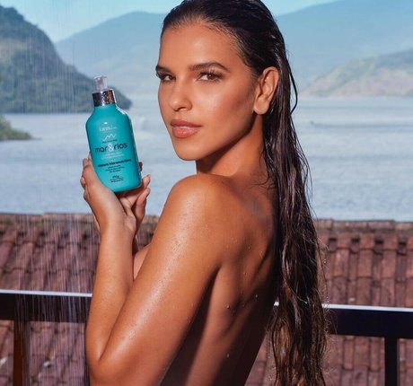 Mariana Rios leaked onlyfans.