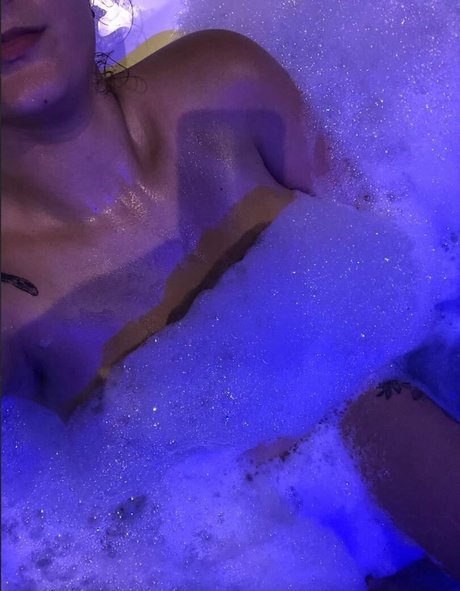 Lary Nascimento onlyfans porn