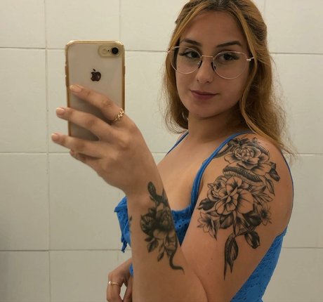 Lary Nascimento free onlyfans