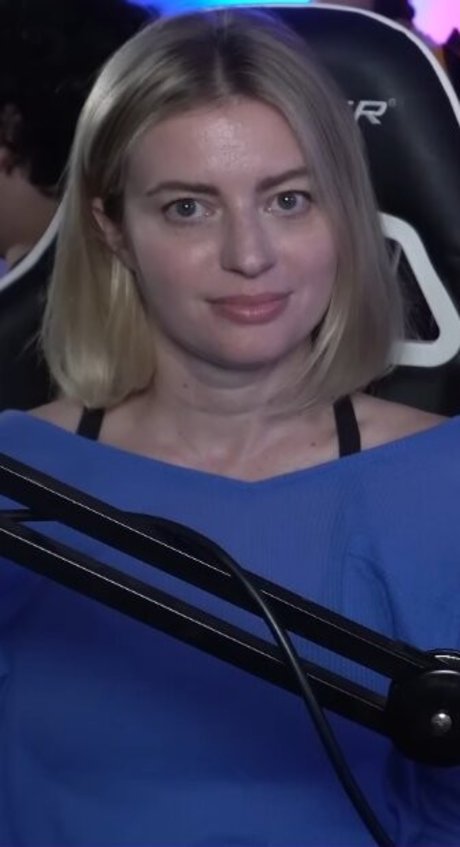 Elyse Willems onlyfans sex