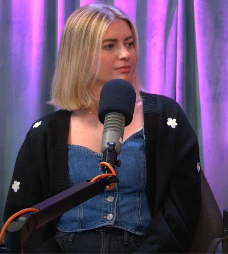 Elyse Willems leaked onlyfans