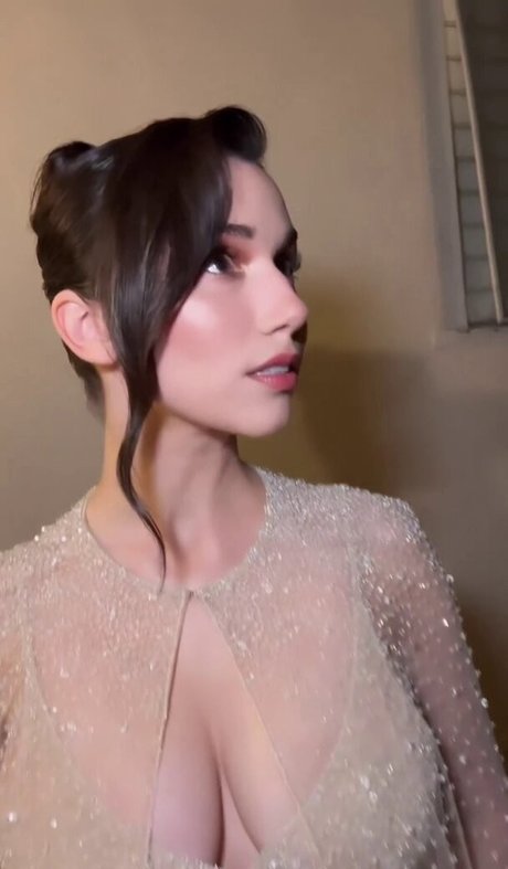 Grace Caroline Currey porn onlyfans