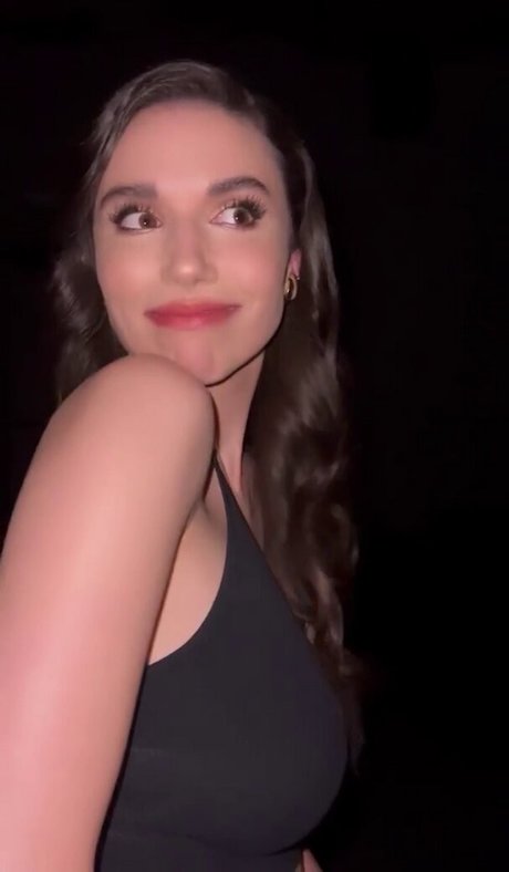 Grace Caroline Currey new onlyfans