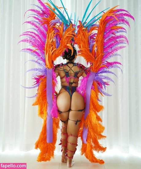 Chloe Bailey onlyfans xx