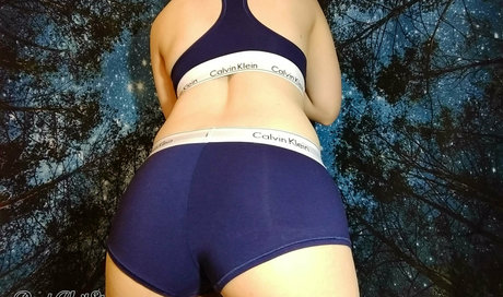 purplehailstorms nude on onlyfans