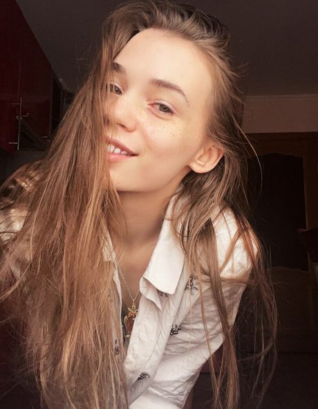 Steklova Eseniia onlyfans sextape leak