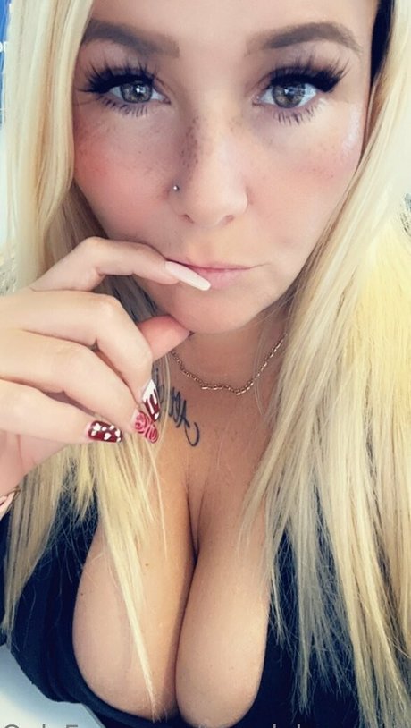 blondebrandy269 onlyfans nude