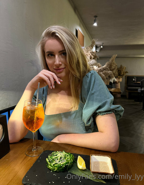 emily lyy leaked onlyfans