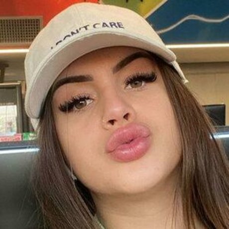 Brenda Scandolara nude onlyfans