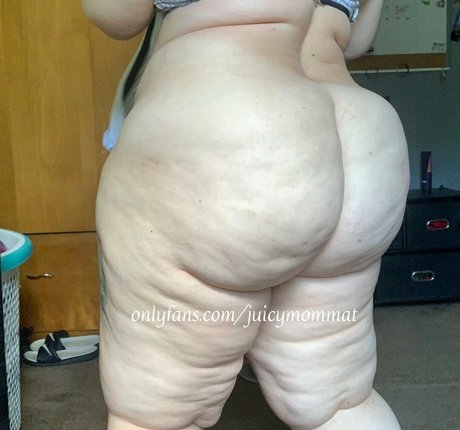 JuicymommaT onlyfans nudes