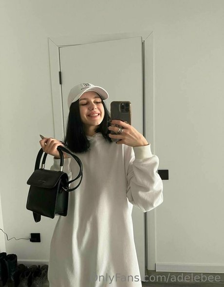 adelebee onlyfans leams