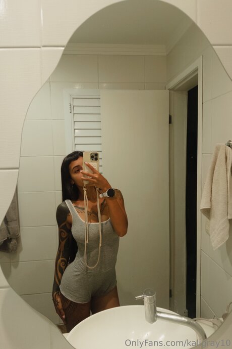 kaligray10 boobs onlyfans