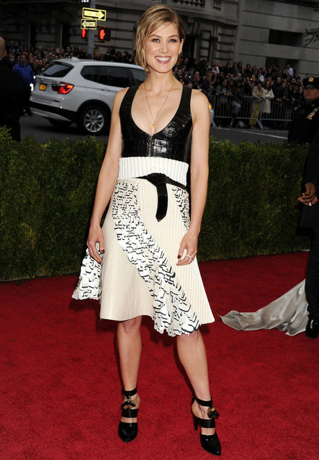 Rosamund Pike onlyfans nude leaks