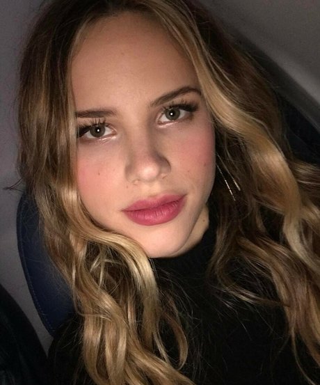 Halston Sage onlyfans keak