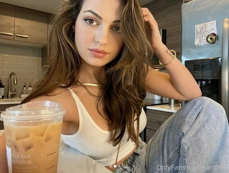 itssophiafoxxx free onlyfans