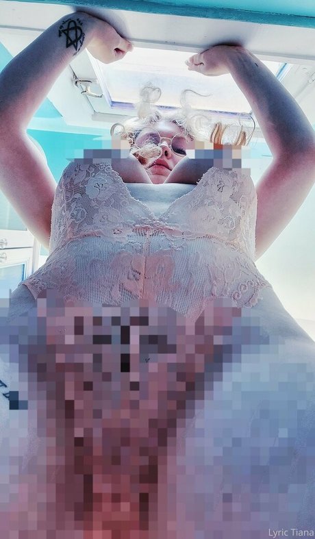 lyrictiana leaks only fans