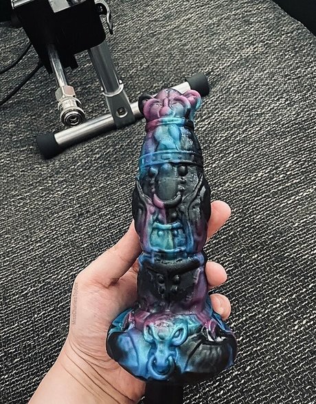 misscharliestoybox leaks onlyfans