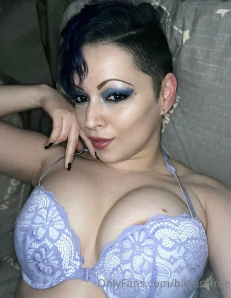 blujessfree onlyfans boobs