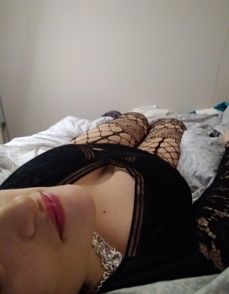 evelynmusefree is on onlyfans