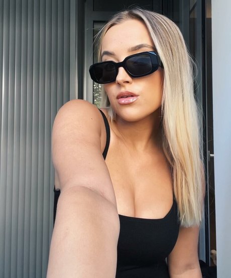 Lavender Baj pics onlyfans