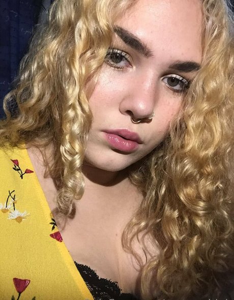 auroraablair onlyfans nudes