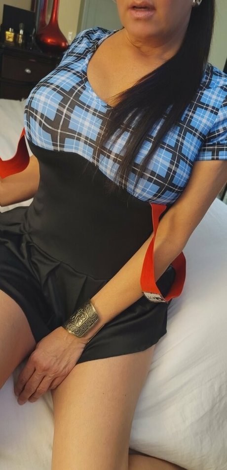 hotwifevenessa onlyfans leakes