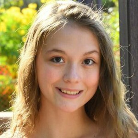 Mira Monroe nude only fans leaks