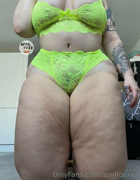 aprilfoxxxx leaks only fans